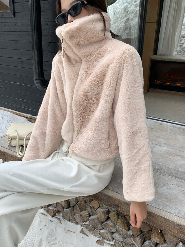 听雪 / Cropped Faux Fur Jacket