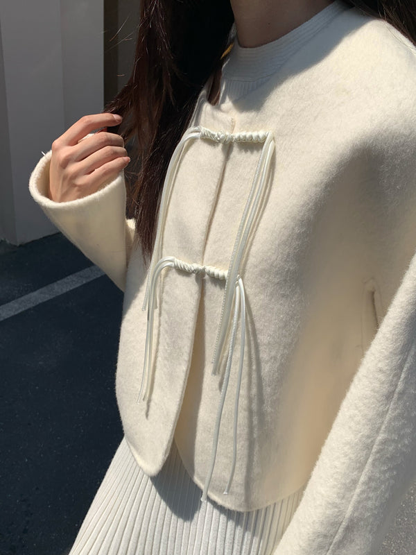 雪颂 / Lamb Wool Coat