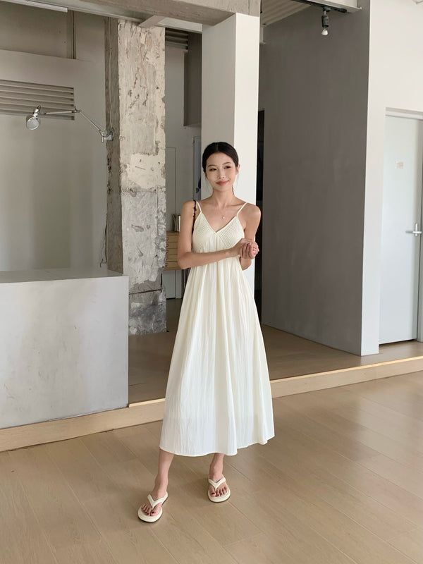 晚晴 / V-Neck Spaghetti Strap Dress